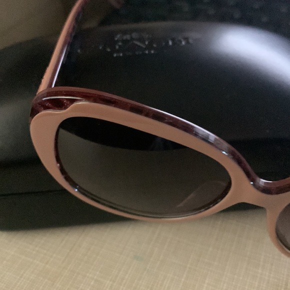 PRICE FIRM NEW Classy Coach sunglasses NWOT - Picture 10 of 10